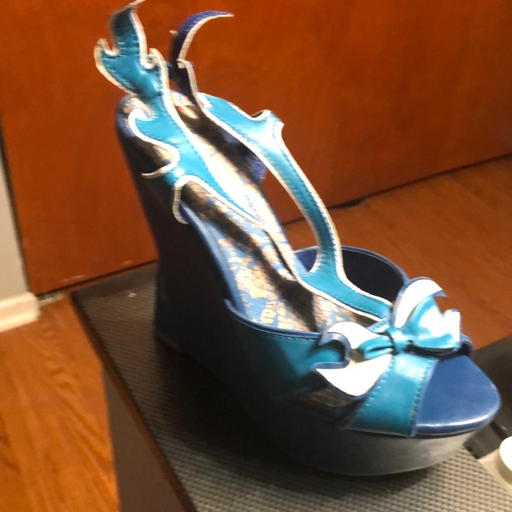 LILIANA sling back blue wedge heels